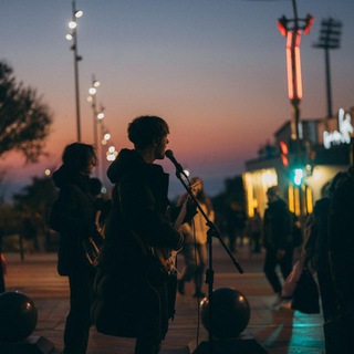 Логотип @wavlaavla - клевер хаус