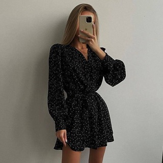 Логотип @wear_molly - Wear & Molly