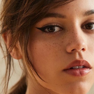 Логотип @wednesdaytopnews - mlemming 🖤