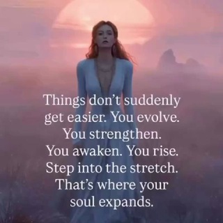 Логотип @welightuptheworld - We Light Up The World 🌎 Tina Martinique