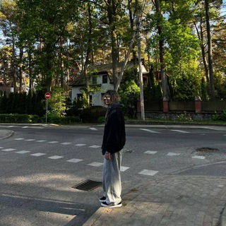 Логотип @weqe_dzhizus - weqe_dzhizus