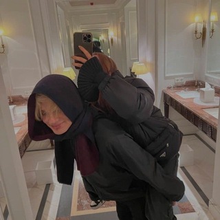 Логотип @wesfriss - wesfriss