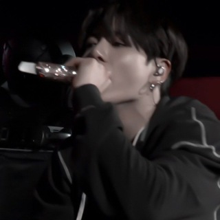 Логотип @west1en - опьянен бредом