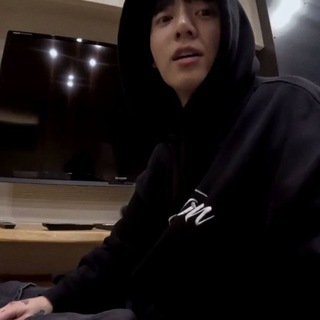 Логотип @wetilt - bsbeb fam