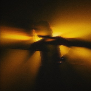 Логотип @wheretenidance - Где танцуют тени.