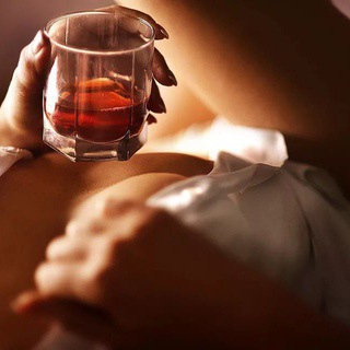 Логотип @whiskeysexru - *СЕКС & ВИСКИ* I Россия I ЧАТ для взрослых!