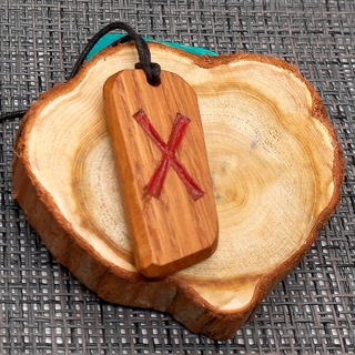 Логотип @whisperrune - Амулеты Шепот Рун • Олег Вагнер • Рунный Мастер