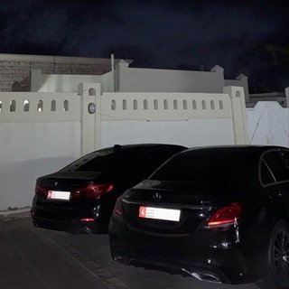 Логотип @why_eine - E¹