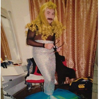 Логотип @whylife - Зачем взрослеть