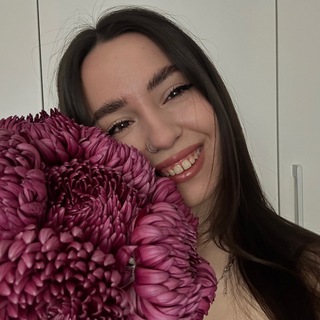 Логотип @wiksbooks - владыко книг || wiksbooks