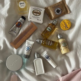 Логотип @wildberries_obzorozon - НЕ сливки.