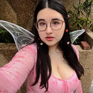 Логотип @with_lovr - З любовʼю Поліна…