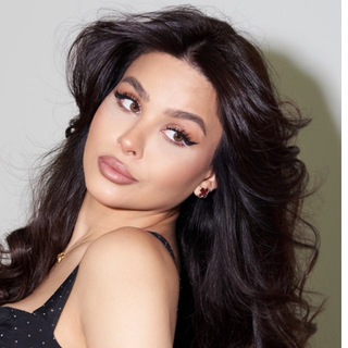 Логотип @withhatiiii - With.hatiii__