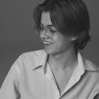 Логотип @withlovevova - with love, vova💌