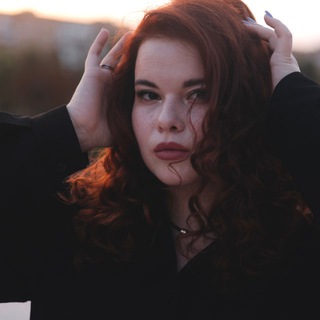 Логотип @withmyowneyess - моими глаzами
