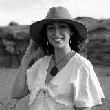 Логотип @withnaturesrhythm - Madeleine Doherty