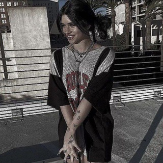 Логотип @wixfik - футажи