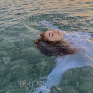 Логотип @wldbrssss - 𝚜𝚊𝚙𝚙𝚑𝚒𝚛𝚎