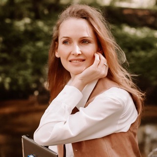 Логотип @woman_career - Довольные своей работой