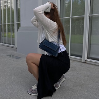 Логотип @wowondergirl - Wizard girl