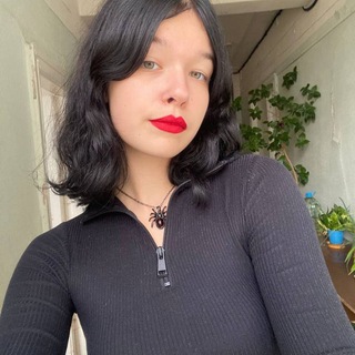 Логотип @wweops - заметки на полях