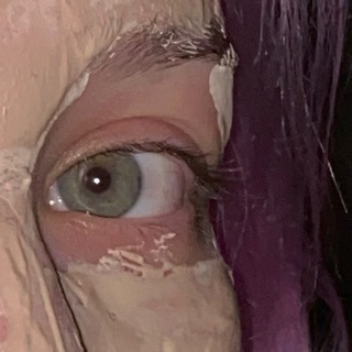 Логотип @wwwvwvww - Вторник.