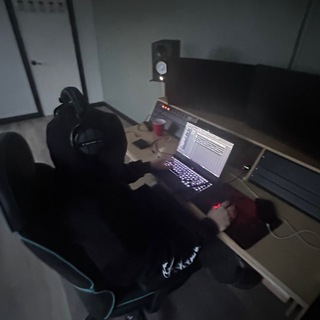 Логотип @xbrvdyspot - xb room 🪖