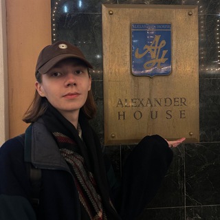 Логотип @xelarubik - Тревожный Саша