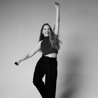 Логотип @xfreeda - 🪶XENIA FREEDA