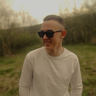 Логотип @xrealmusicx - REAL MUSIС | tracks | remixes | club music | music leak | premierestt