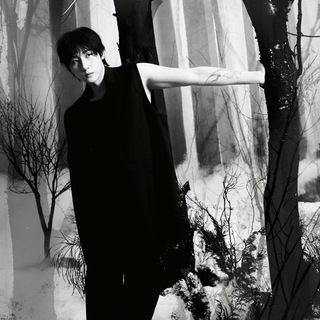 Логотип @xtaeyong_moonx - райская смерть.
