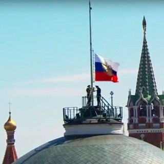 Логотип @xynapingroup - Вчера умер Путин