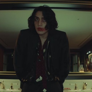 Логотип @xyyyyyyyyyyyyyyyyyyyyyyyuuuuuuuu - соломенный пес.