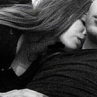 Логотип @y13xudud - t.me/Karollar_vs_Karolinalar🤴👸