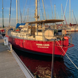 Логотип @yachtgarage - Яхтгараж