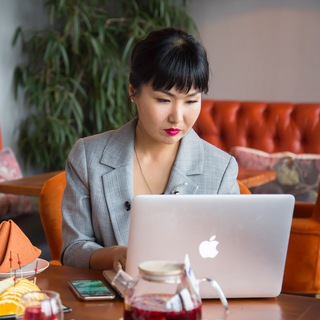 Логотип @yalessakg - PRактикум с Асель Абыкеевой