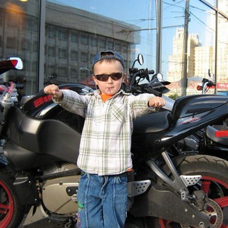 Логотип @yalulblutigrov - любишкин️