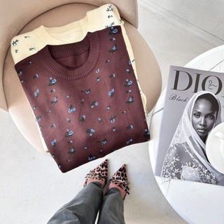 Логотип @yanacasual - YANA CASUAL