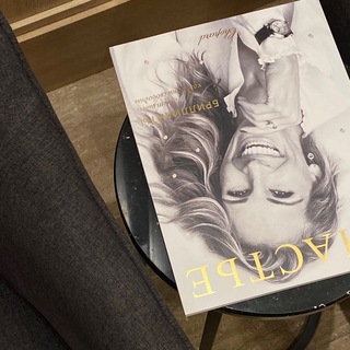 Логотип @yanahertz - Life by Yana