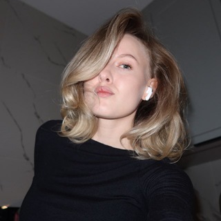 Логотип @yanakkna - yanakknaa