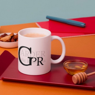 Логотип @yanakursi - PR-кухня: за кулисами брендов