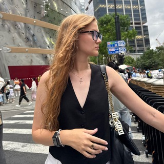 Логотип @yanasbloggie - yana’s diary