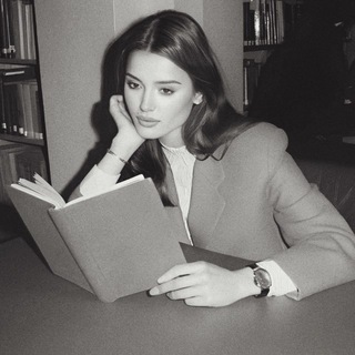 Логотип @yanawanna - Yana Wanna