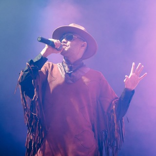 Логотип @yanlira_film - Yan Lira Product🩶