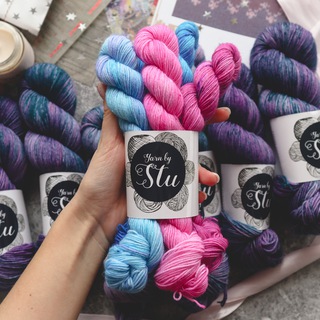 Логотип @yarnbystu - Yarn by Stu