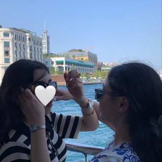 Логотип @yasssumm - الحب 𝓼'𝔂𝓪