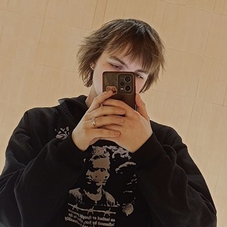 Логотип @yavinethatesyou - явинет и его команда 🥥