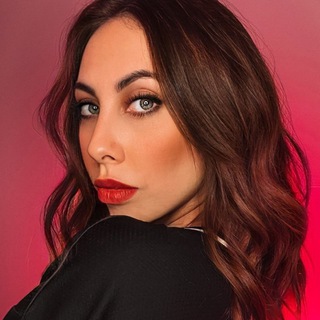 Логотип @yazhmashka - БабМаня на связи