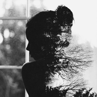 Логотип @yearningmelancholy - Вечное лето