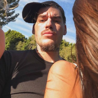 Логотип @yeatjes - yeatjes